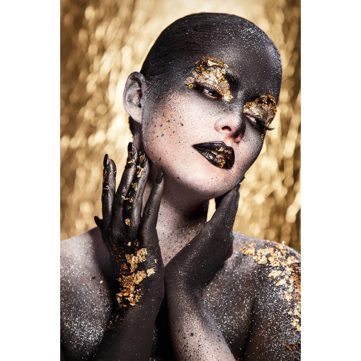 PVC öntapadó tapéta - Nő Arany művészi sminkkel, 100 x 150 cm