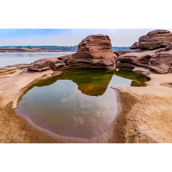 PVC öntapadó tapéta - Úszómedence a sziklák között, 100 x 150 cm