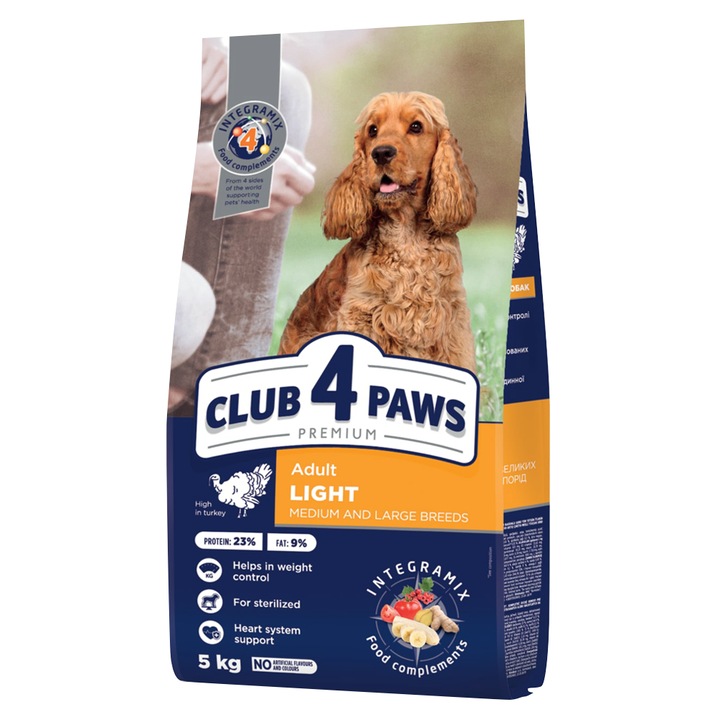 Пълноценна суха храна за стерилизирани кучета среден и голям размер Club 4 Paws Premium Light "Контрол на теглото", С високо съдържание на пуешко месо, 5 кг