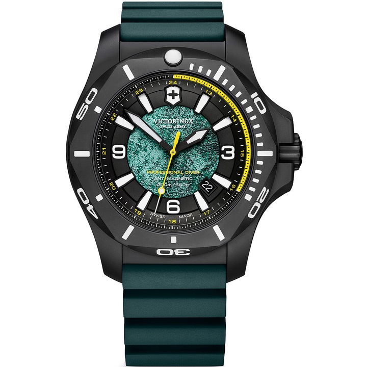 Мъжки часовник Victorinox 241957.1, Кварц, 45mm, 20ATM