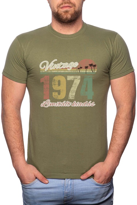 Limitált Kiadás - 1974, Normál fazonú feliratos férfi poló, 100% Pamut, 544, Khaki