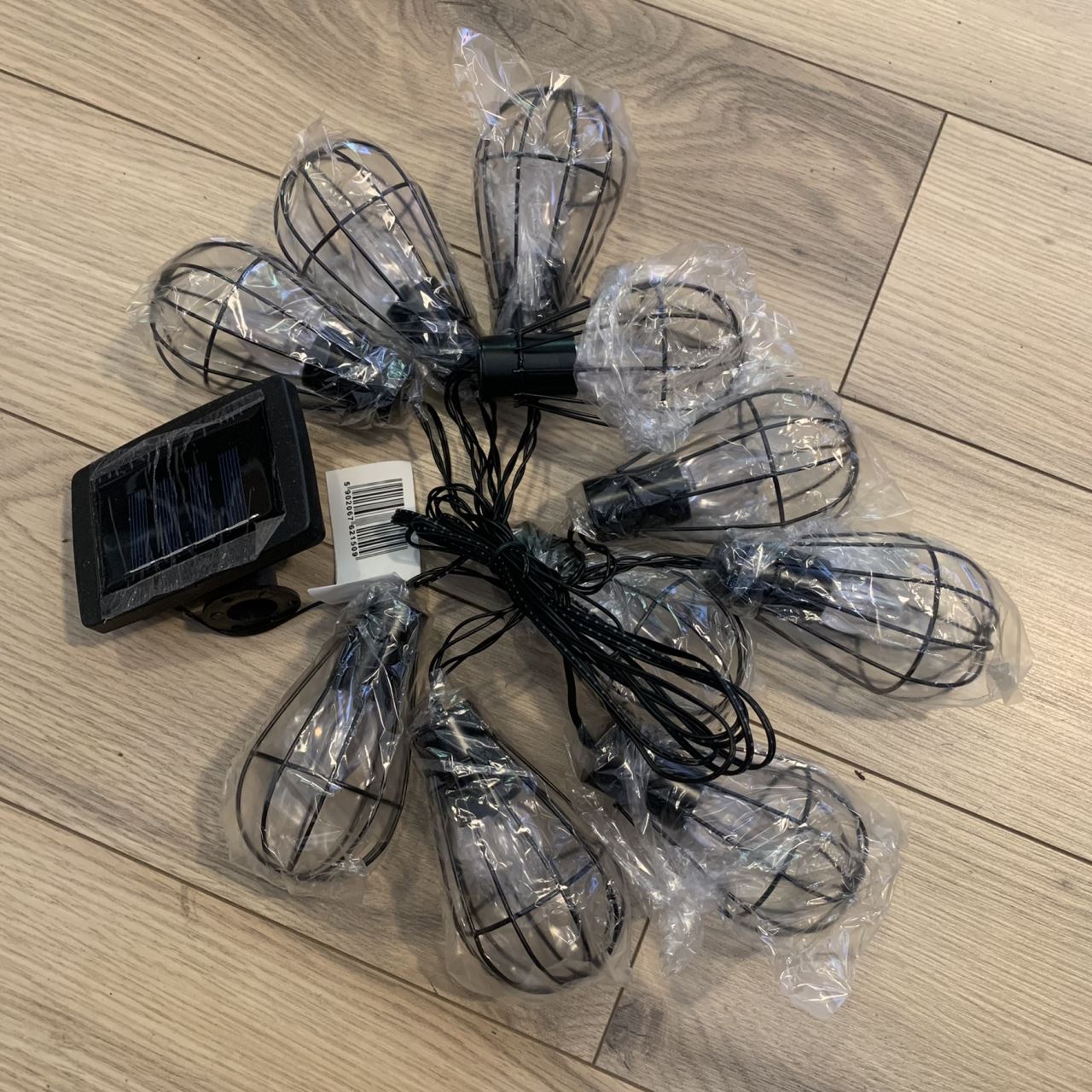 Соларен гирлянд с 10 крушки Bass BS-BH12794, 3000K, дължина 6 м, 30 lm ...