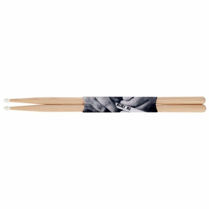 Set 2 Bete Tobe Vic Firth SDCN cu semnatura Danny Carey si varfuri de Nylon, 67.8 grame