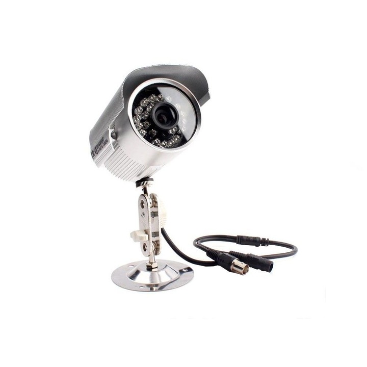 Fémházas biztonsági infra kamera beépített rögzítővel + távirányító / víz- és időjárásálló