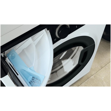 Masina de spalat rufe Slim Whirlpool WRSB7259BBEU, 7 kg, 1200 RPM, Clasa B, Motor Inverter, Display Big digital, Negru