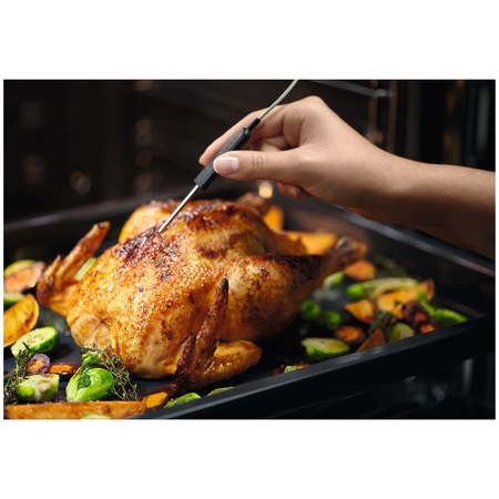 Cuptor incorporabil Electrolux EOD6C77H, Electric, 72 l, Autocuratare catalitica, SteamBake, Timer electronic, Grill, Clasa A+, Negru