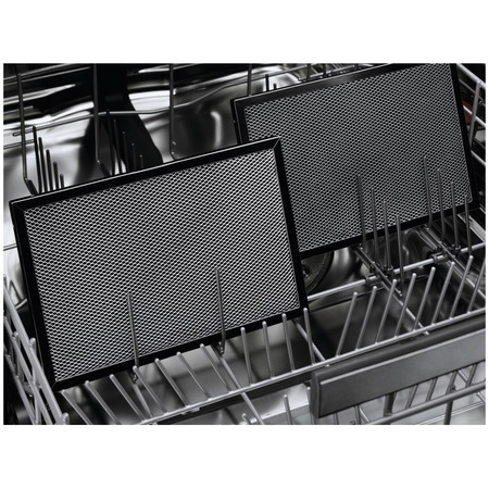 Plita incorporabila AEG CCE84779FB, Inductie, 4 zone de gatit, Hota integrata, Putere absorbrie 630 mc/h, FlexiBridge, Booster, Timer, Negru