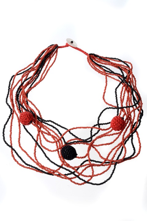 Колие от мъниста и дървени топки, Gloria Maris, 6374 Червено/Черно, 50 см