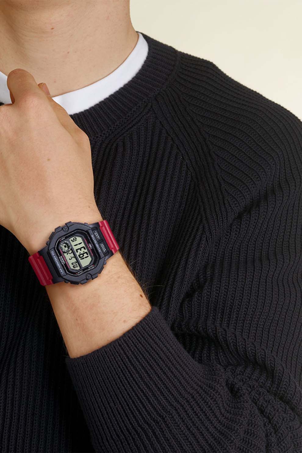 Casio, Ceas digital cu o curea de rasina, Negru, Rosu deschis - eMAG.ro
