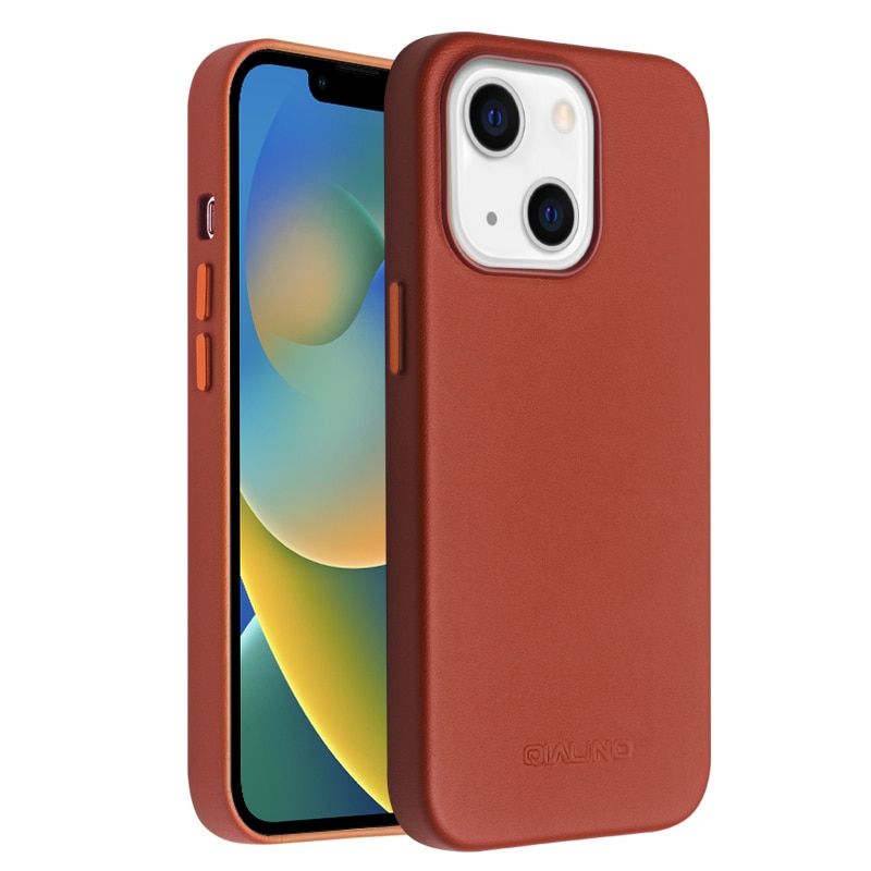 Husa slim pentru iPhone 14 Plus, compatibil MagSafe din piele naturala de vitel, tip back cover, Qialino, Umber