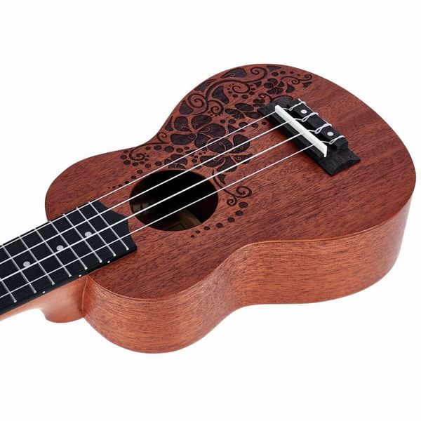 Ukulele Soprano Harley Benton World cu motiv de flori gravat cu laser eMAG.ro