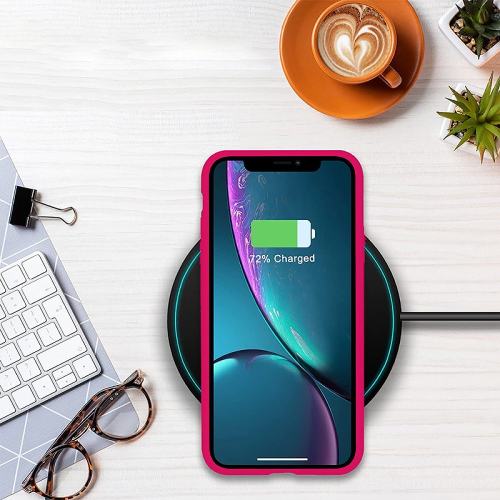 Husa CASEY STUDIOS™ compatibila cu iPhone 7 Plus / 8 Plus, Soft Silicone Premium, Microfibra in Interior, Fuchsia, de Protectie, Ultra Slim, pentru Incarcare Wireless, Margini Ridicate de Protectia Ecranului si a Camerelor