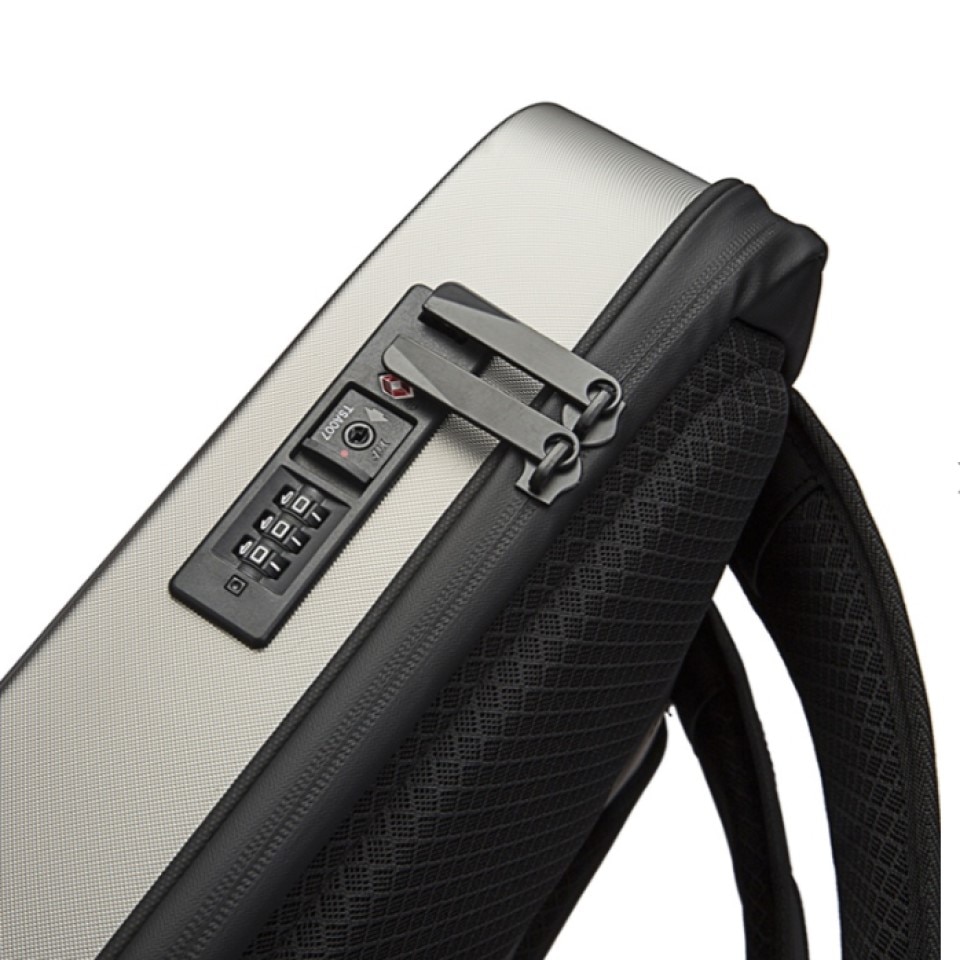 Rucsac laptop 15.6" business cu carcasa rigida din material impermeabil EVA, sistem antifurt, port de incarcare USB, BANGE, 30x8x45 cm, Auriu