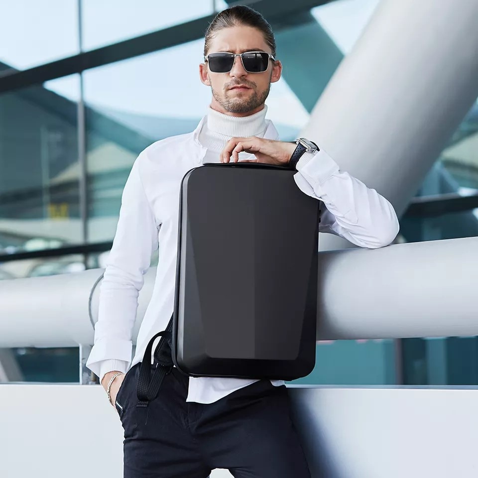 Rucsac laptop 15.6" business cu carcasa rigida din material impermeabil EVA, sistem antifurt, port de incarcare USB, BANGE, 30x8x45 cm, Negru