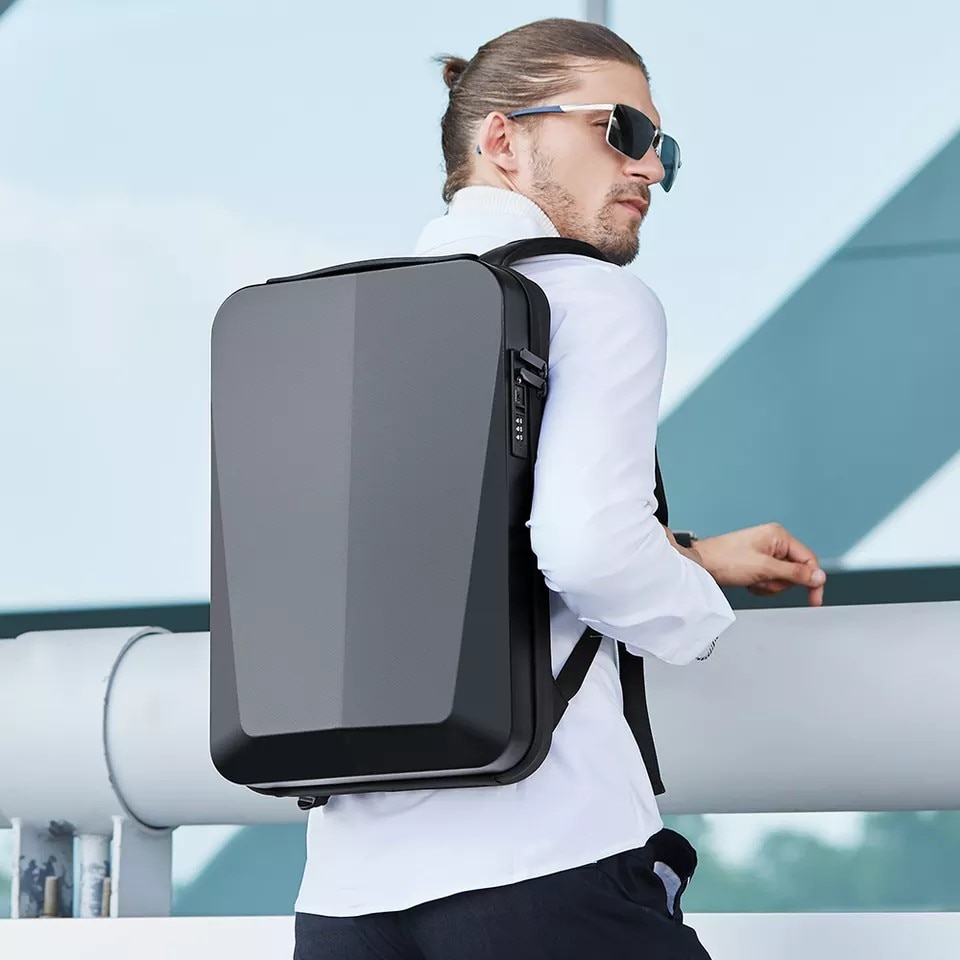 Rucsac laptop 15.6" business cu carcasa rigida din material impermeabil EVA, sistem antifurt, port de incarcare USB, BANGE, 30x8x45 cm, Negru