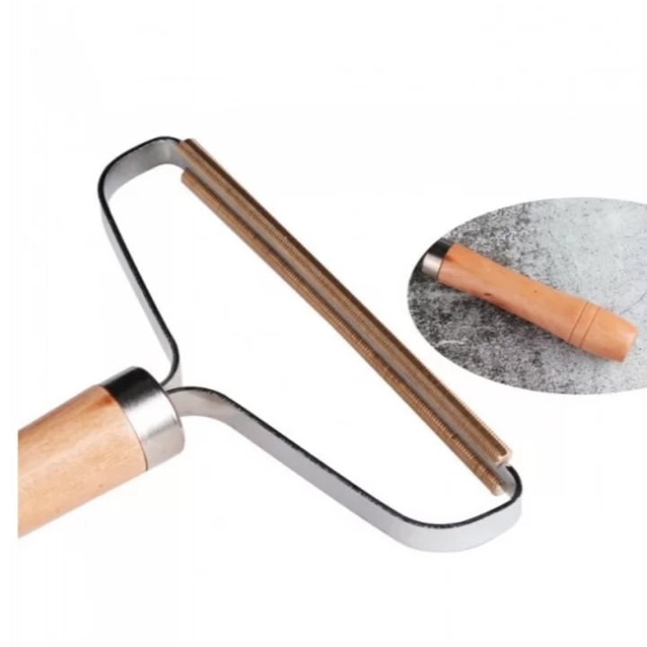 Set 2 x Perie pentru scame si parul de animale, maner de lemn