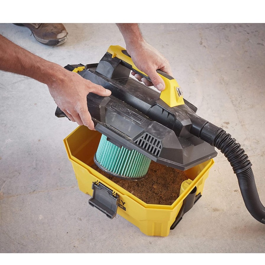 Aspirator portabil umed uscat cu acumulator 18V Stanley Fatmax SFMCV002B-XJ, capacitate 7.5 litri, duza pentru spatii inguste, livrat fara acumulator si incarcator