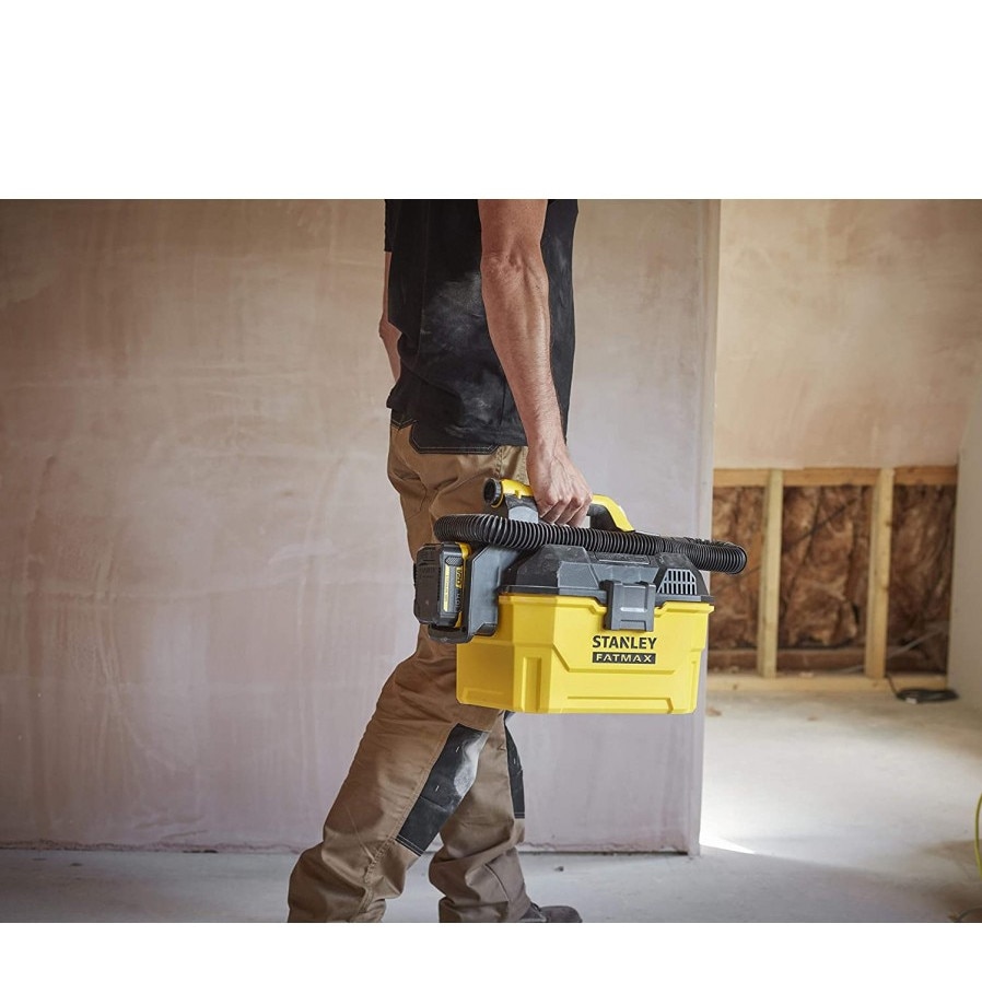 Aspirator portabil umed uscat cu acumulator 18V Stanley Fatmax SFMCV002B-XJ, capacitate 7.5 litri, duza pentru spatii inguste, livrat fara acumulator si incarcator