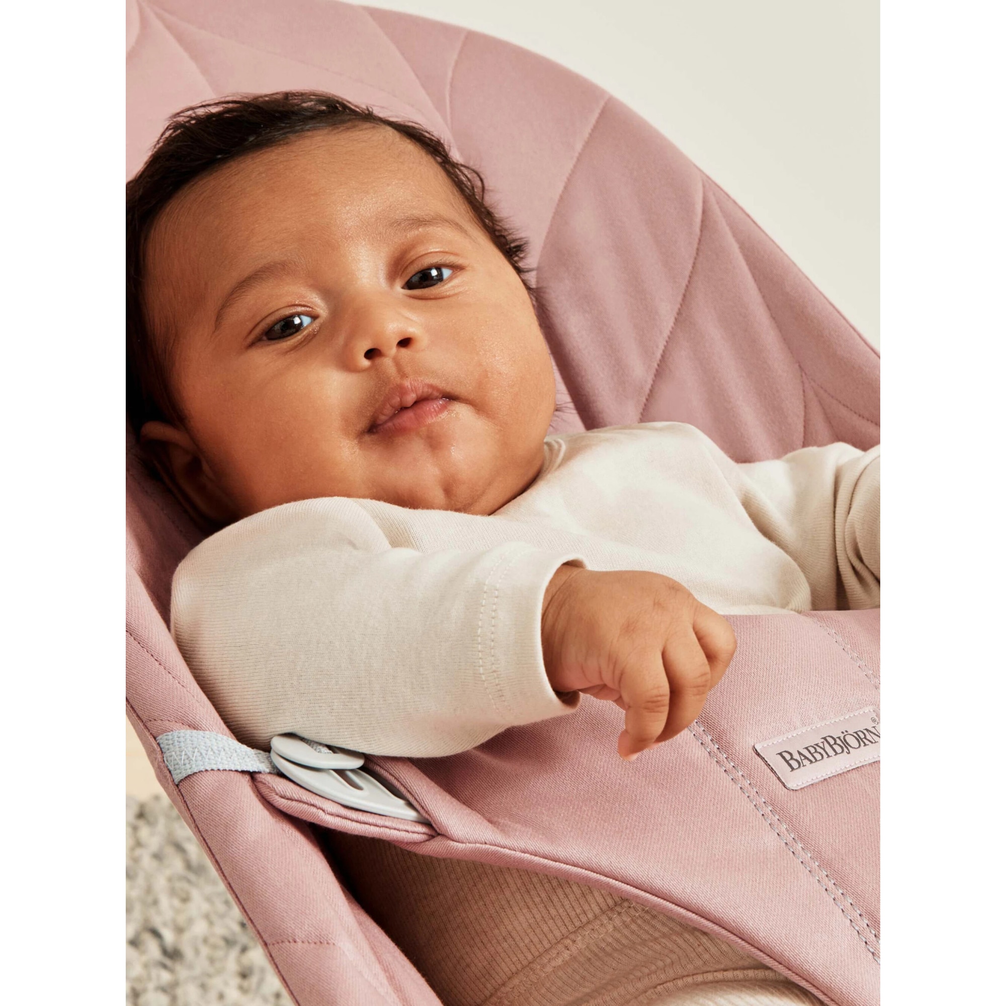 Baby best sale bjorn pink