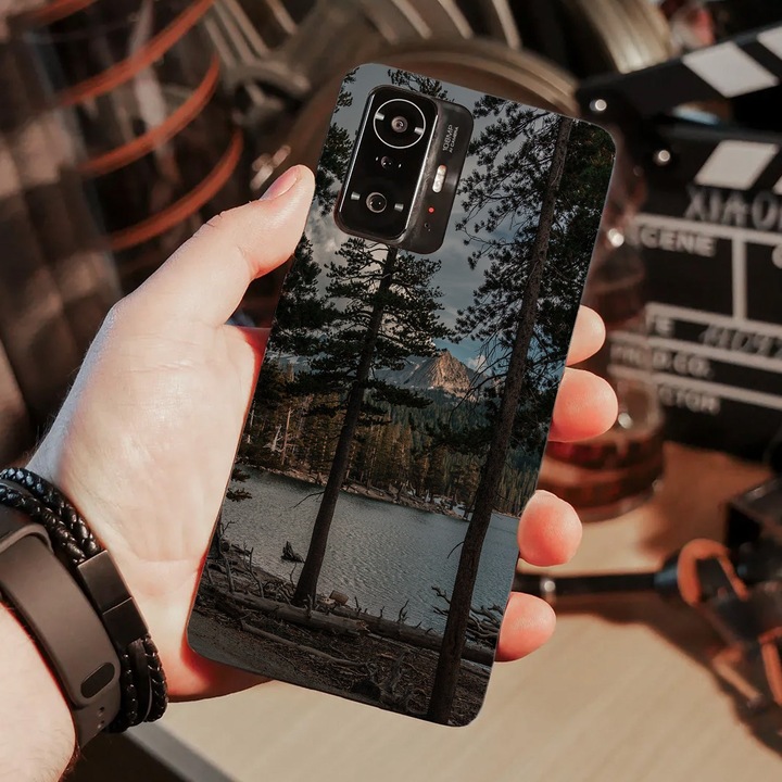 A burkolat kompatibilis a Xiaomi Mi 11 Pro modellel Desolated forest lake, Szilikon, TPU, Viceversa