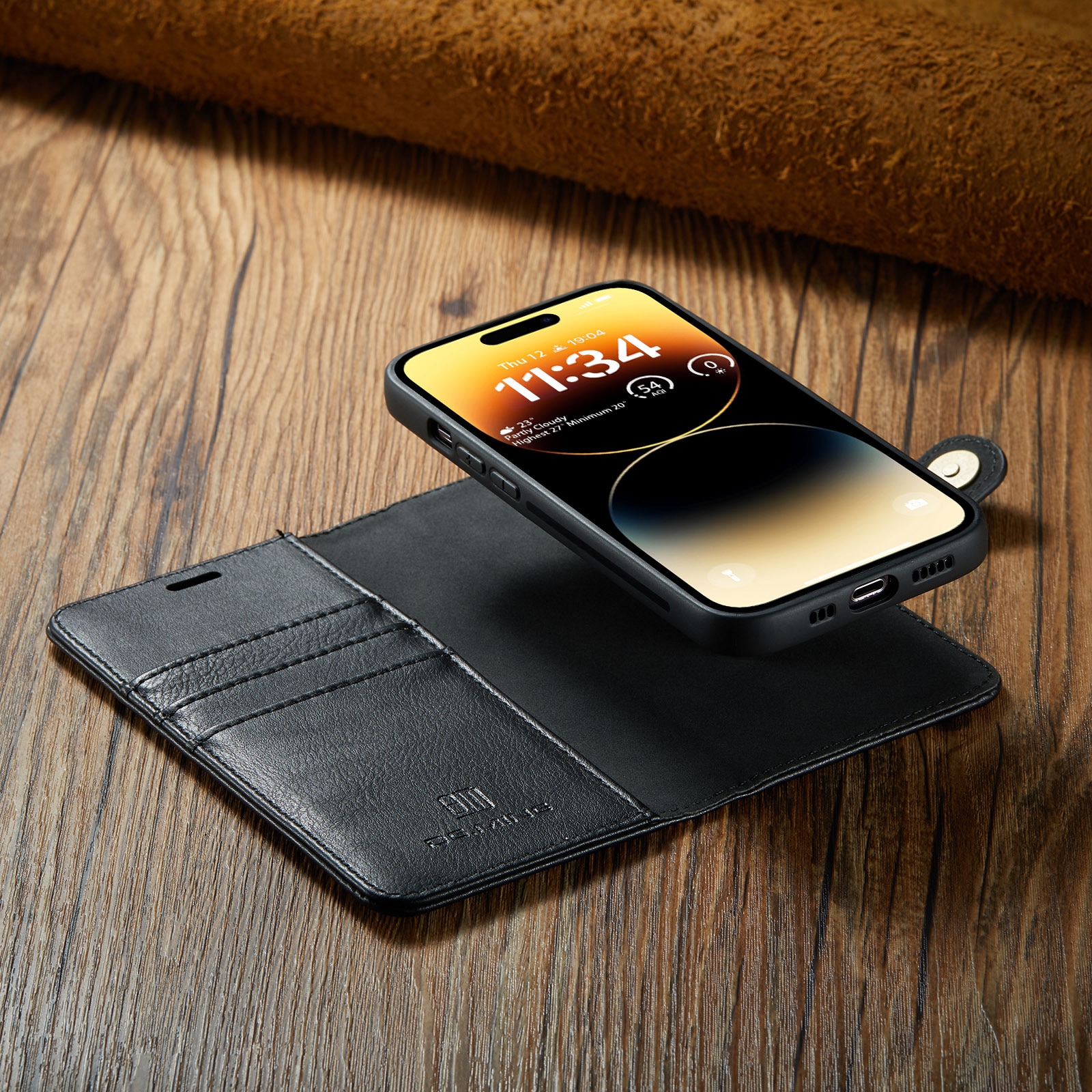 Husa pentru iPhone 14 Pro, CaseMe, piele, 2 in 1, protectie superioara, inchidere cu capsa magnetica, tip portofel, back cover, stand, Negru