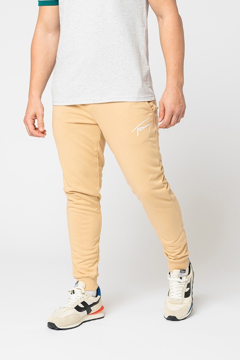 Tommy Jeans, Pantaloni jogger cu cordon in talie Signature, Maro nisip
