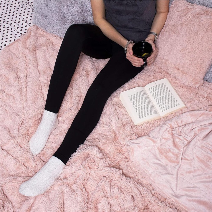 Patura pufoasa si calduroasa pentru 2 persoane, 200x220cm, roz