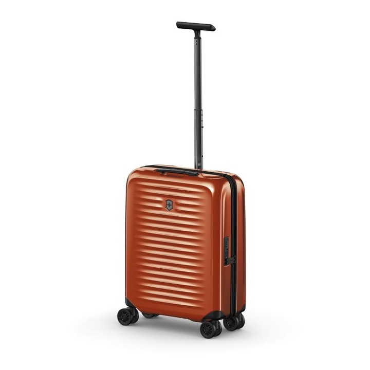 Куфар Victorinox Airox Global Hardside Carry-on Orange