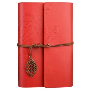 Agenda tip jurnal retro de calatorie A5, rosu, eR D L