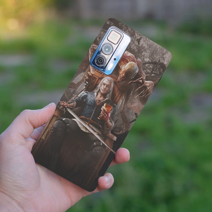 A burkolat kompatibilis a Motorola Moto G71 5G Gerald the Witcher modellel, Silicon, TPU, fordítva