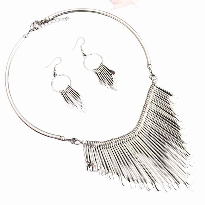 Set colier si cercei, argintiu, Lizett C5, Pursehuit