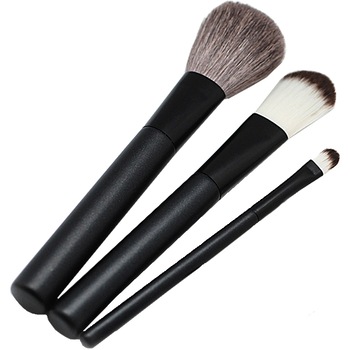 Set 4 pensule Basicare pentru aplicarea machiajul Set 4 pensule Basicare pentru aplicarea machiajul
