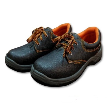 Incaltaminte de protectie cu bombeu metalic, marimea 43 Incaltaminte de protectie cu bombeu metalic, marimea 43