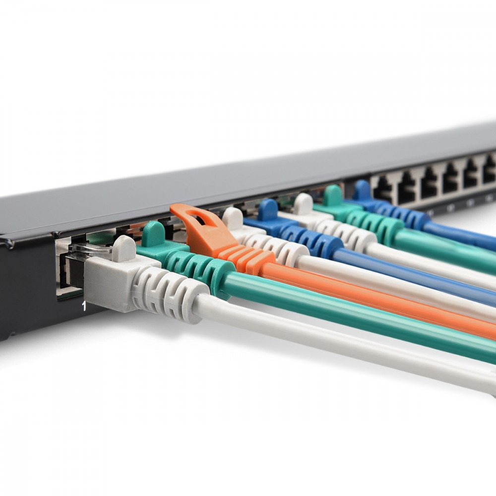Patch Panel Cat6 cu 24 porturi RJ45 si montare in rack