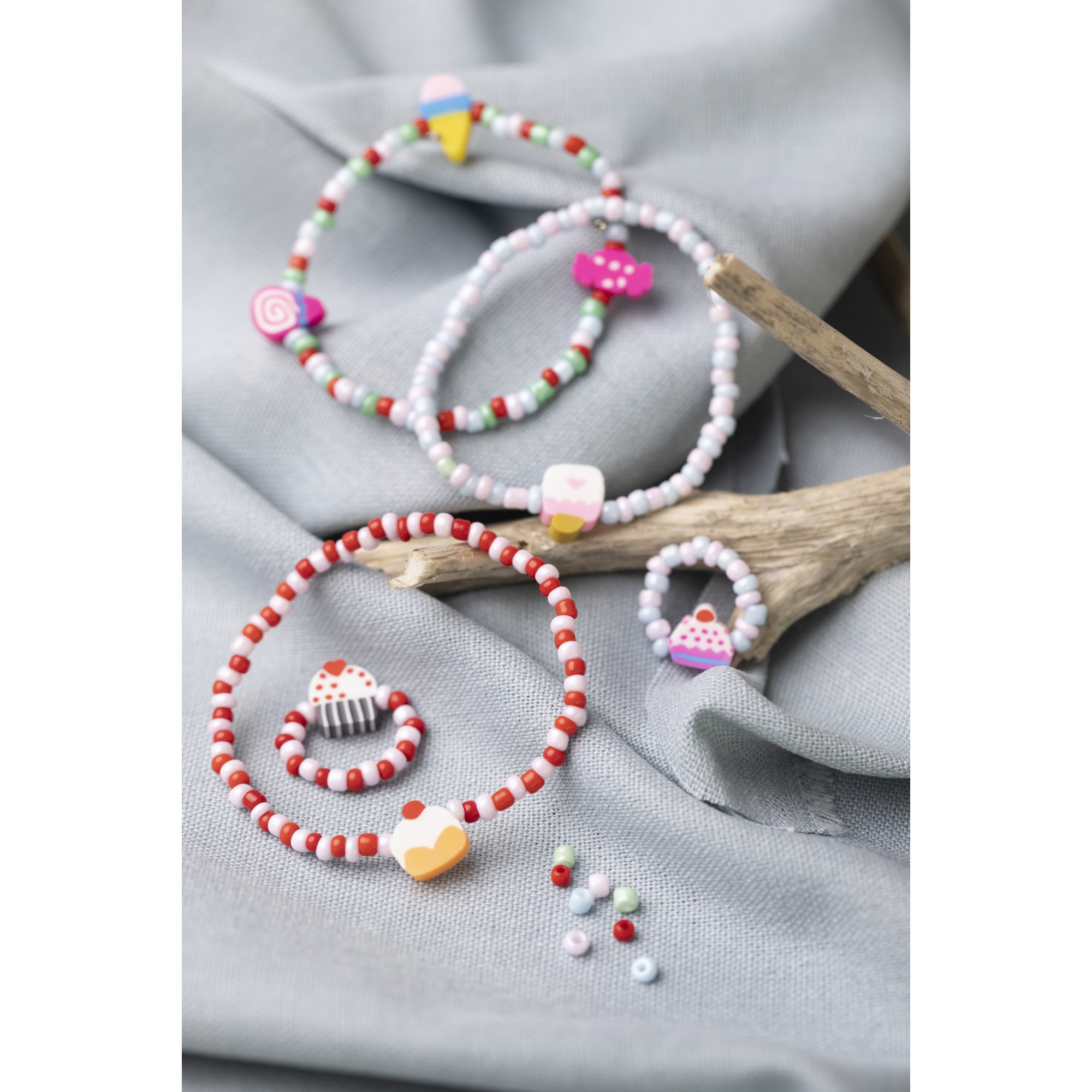 Set bijuterii din margele pe elastic 97064 - eMAG.ro