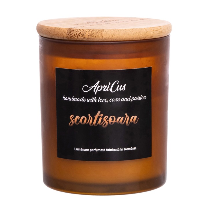Lumanare parfumata din soia cu inimioare maro, Apricus - Scortisoara, ardere 40h, 260 g