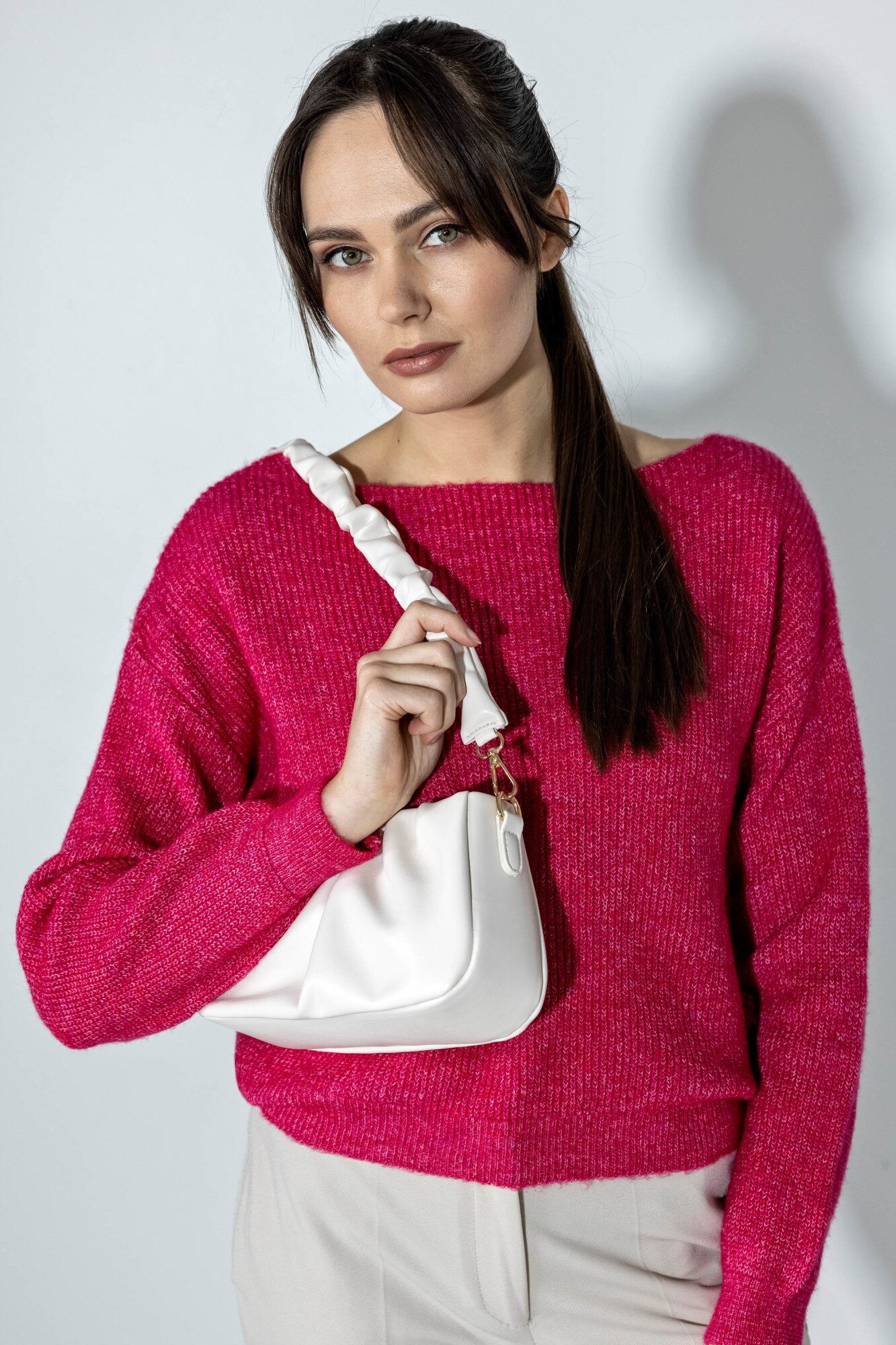 Дамска чанта Emily Westwood, През рамо, Бяла, EWH1282A, 40x30 eMAG.bg