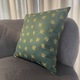 Karácsonyi díszpárna - zöld/arany mintával - 45x45 cm