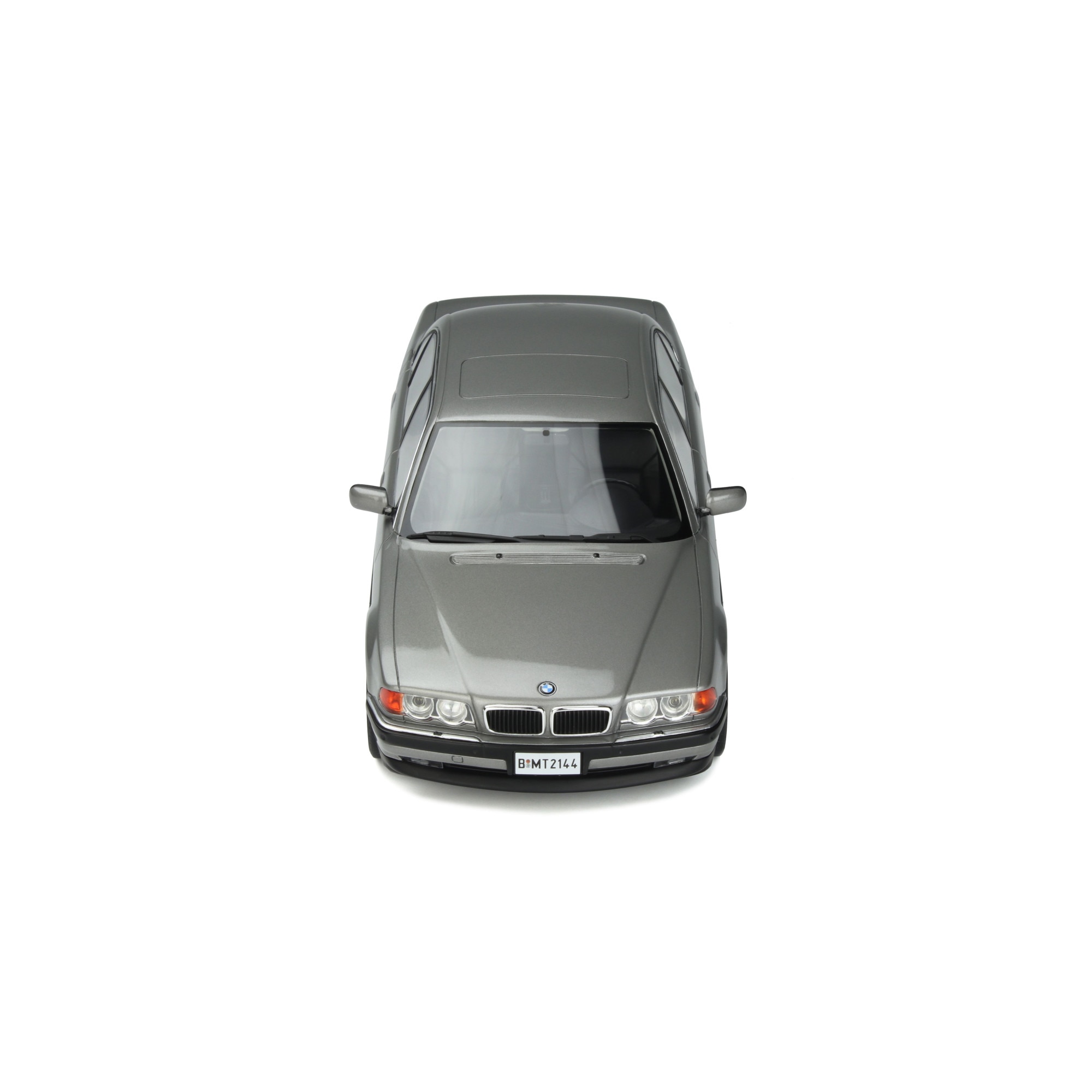 Macheta auto BMW E38 750 IL Argintiu, 1:18 Otto Models OT952 - eMAG.ro