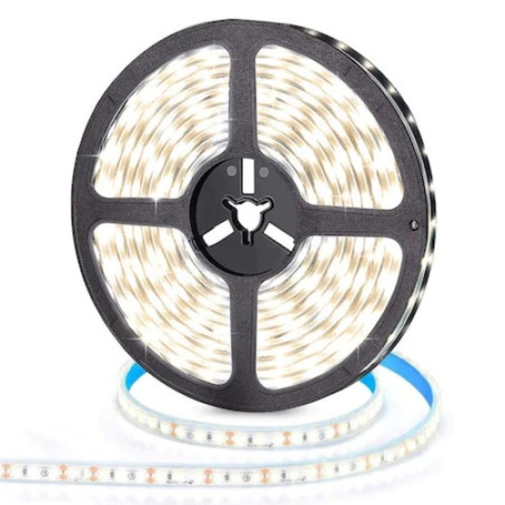 Banda LED SMD 5050, cu jocuri de lumini, 5m Lungime, Lumina Alb Cald, Putere 5,6W / m, 300 LED-uri, waterproof