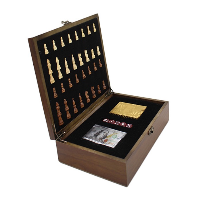 Set cadou pentru barbati VLV, cutie din lemn si piese pentru sah, zaruri si carti de joc, 26 x 7 cm