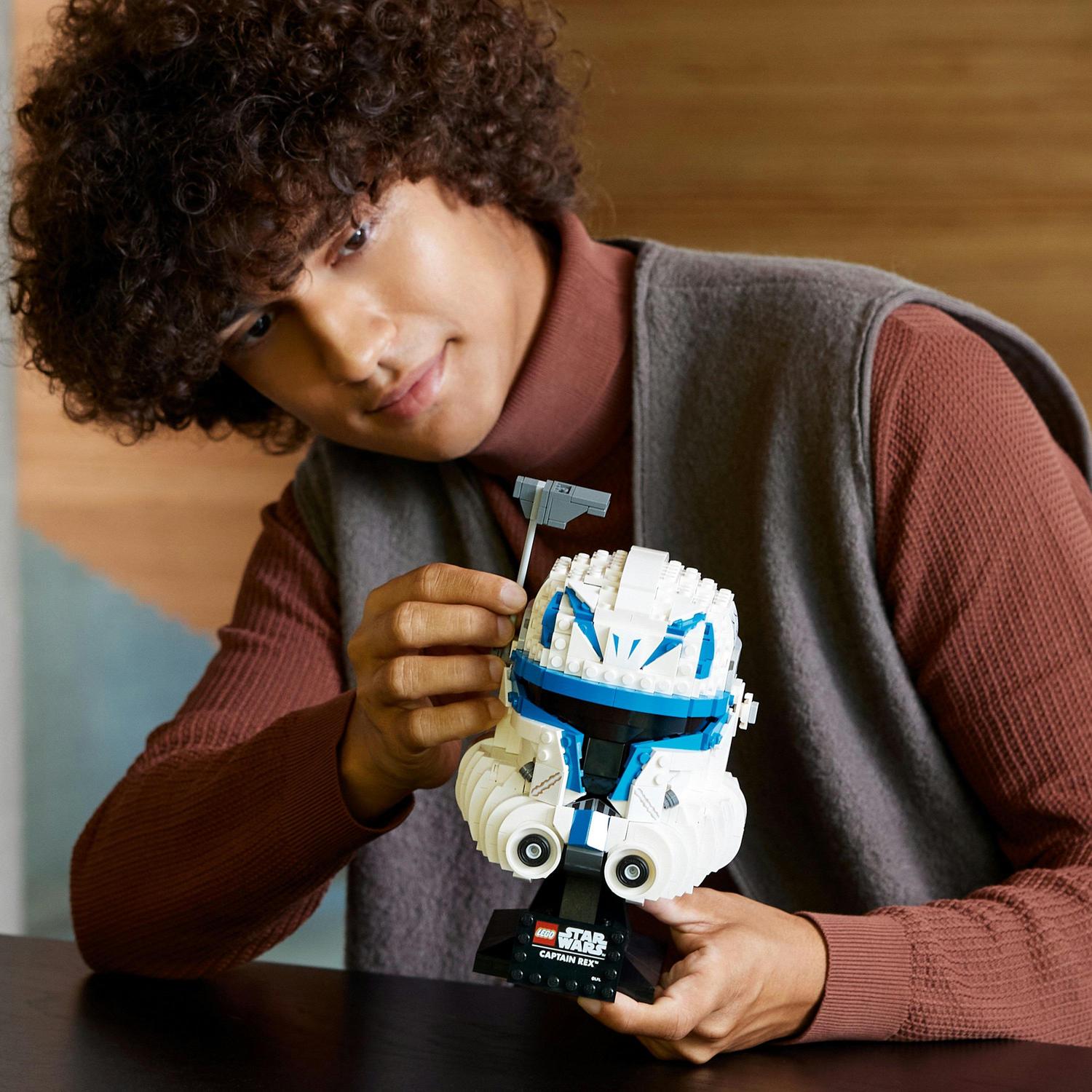 LEGO® Star Wars™ - Casca Capitanului Rex 75349, 854 piese - eMAG.ro