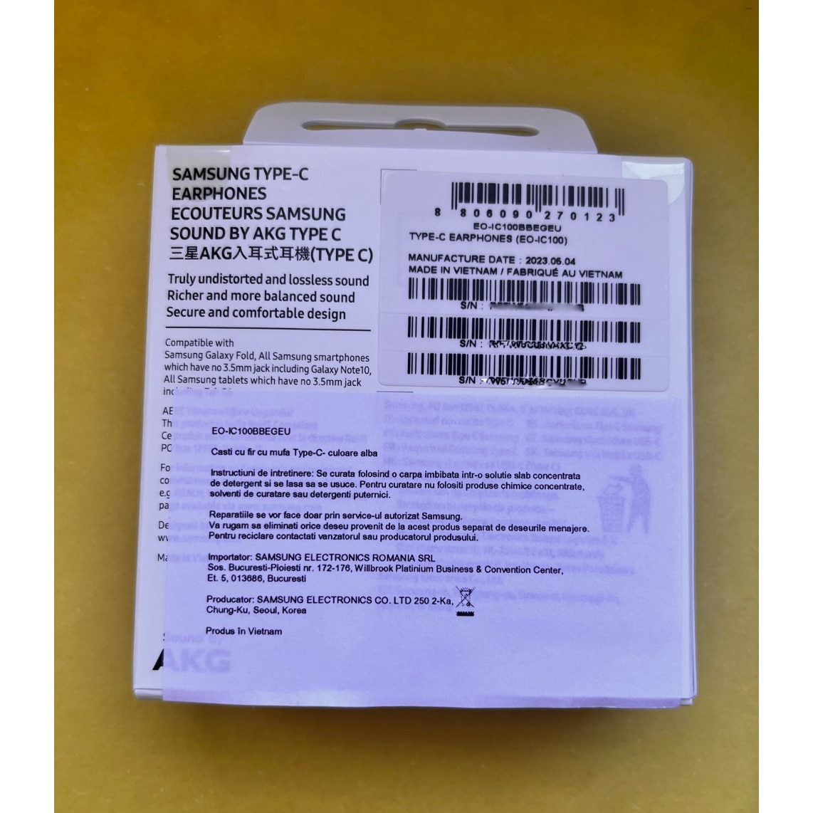 Casti Audio AKG compatibil cu Samsung cu mufa Type-C dopuri de rezerva Negru in ambalaj Retail