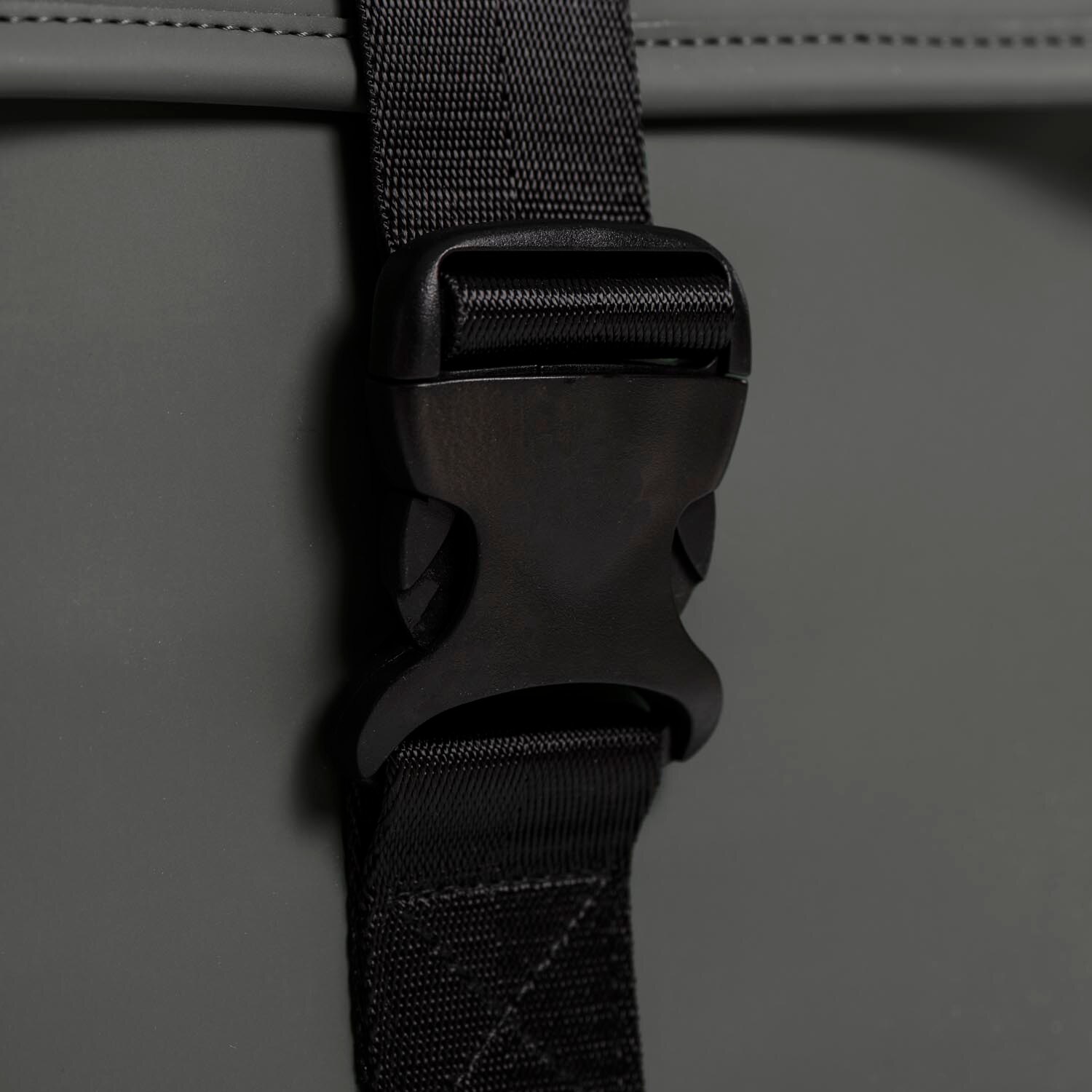 Rucsac unisex impermeabil, pentru laptop de 12 inch, Daniel Ray, seria Fullerton, Gri antracit
