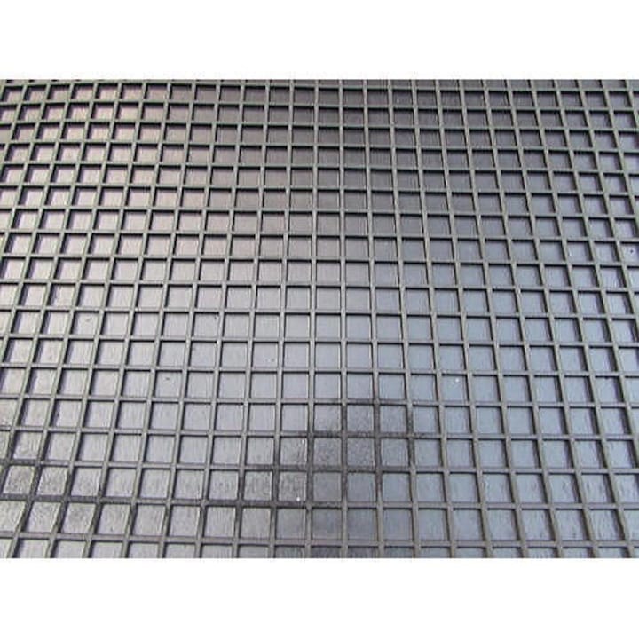 Линолеум, Гумена противоплъзгаща подложка за защита на пода на автомобил с натоварен трафик, Универсална, 1400 mm, Черна
