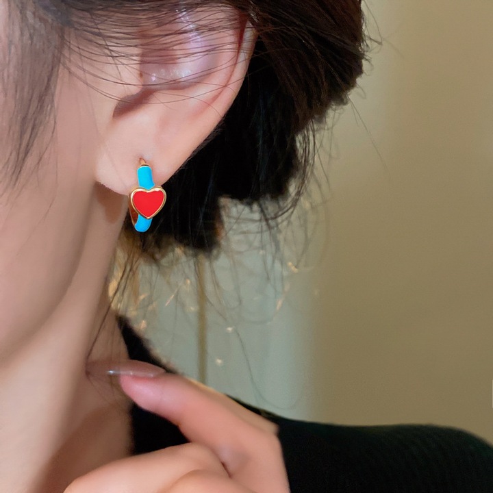 Női fülbevaló, szív, piros/kék