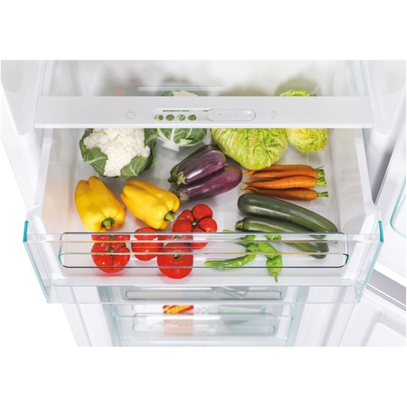 Combina incorporabila Candy CBT5518EW, 250 l, NoFrost Circle+, Clasa E , Top led Light, Super cooling, Panou control/ display, Wi-Fi, H 177.2 cm