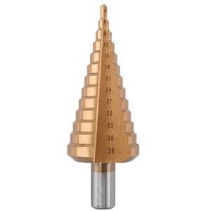 Seturi si accesorii pentru gaurit si insurubat