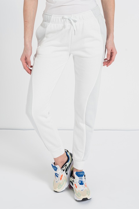 Nike, Спортен панталон Aird със средновисока талия и лого, Мръснобял/Сив