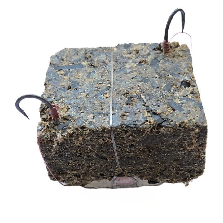 Montura de crap cu placuta 70 gr si 2 carlige, cubul de srot este bonus